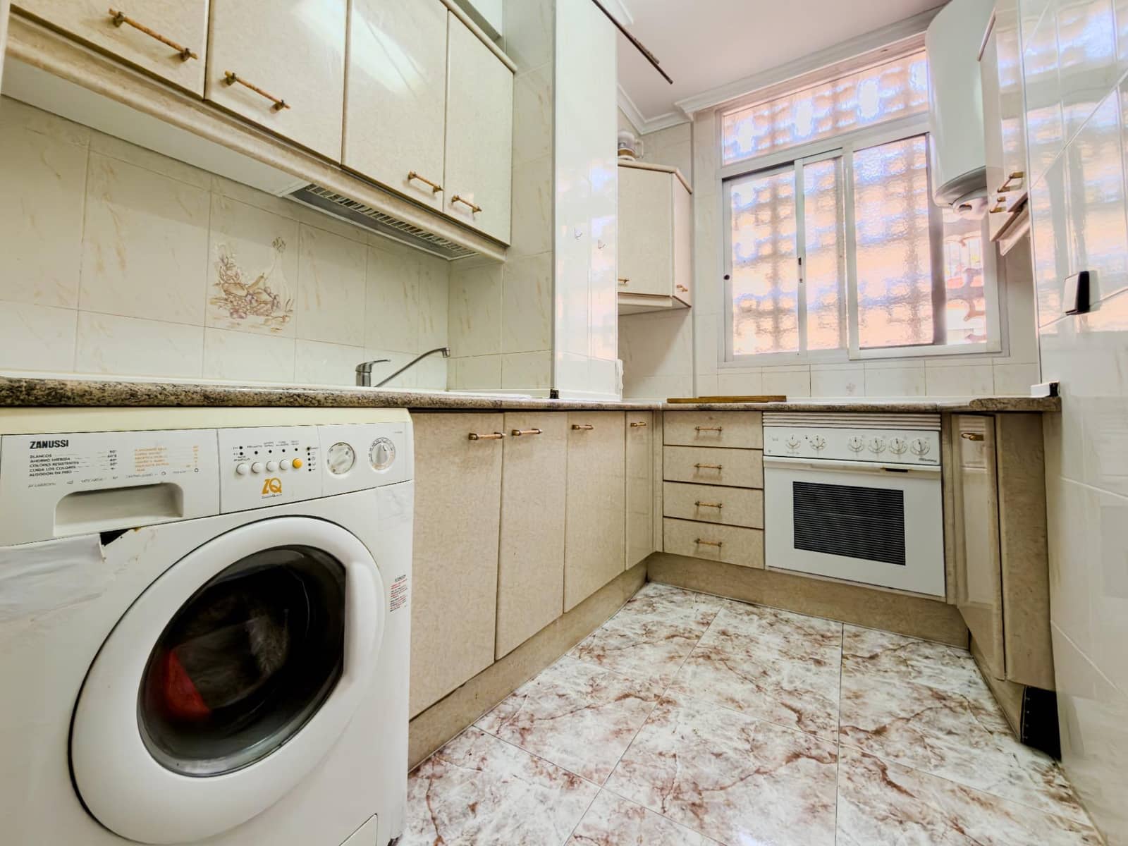 3 bedroom Apartment for sale in Fuengirola - € 385,000 (Ref: 9890488)