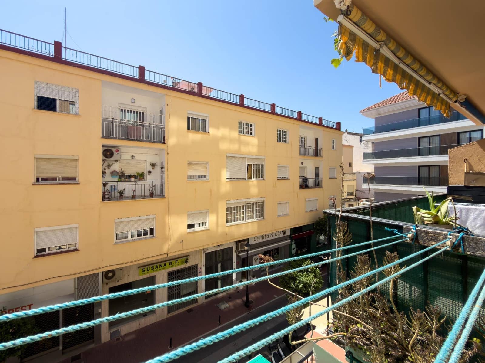 3 bedroom Apartment for sale in Fuengirola - € 385,000 (Ref: 9890488)