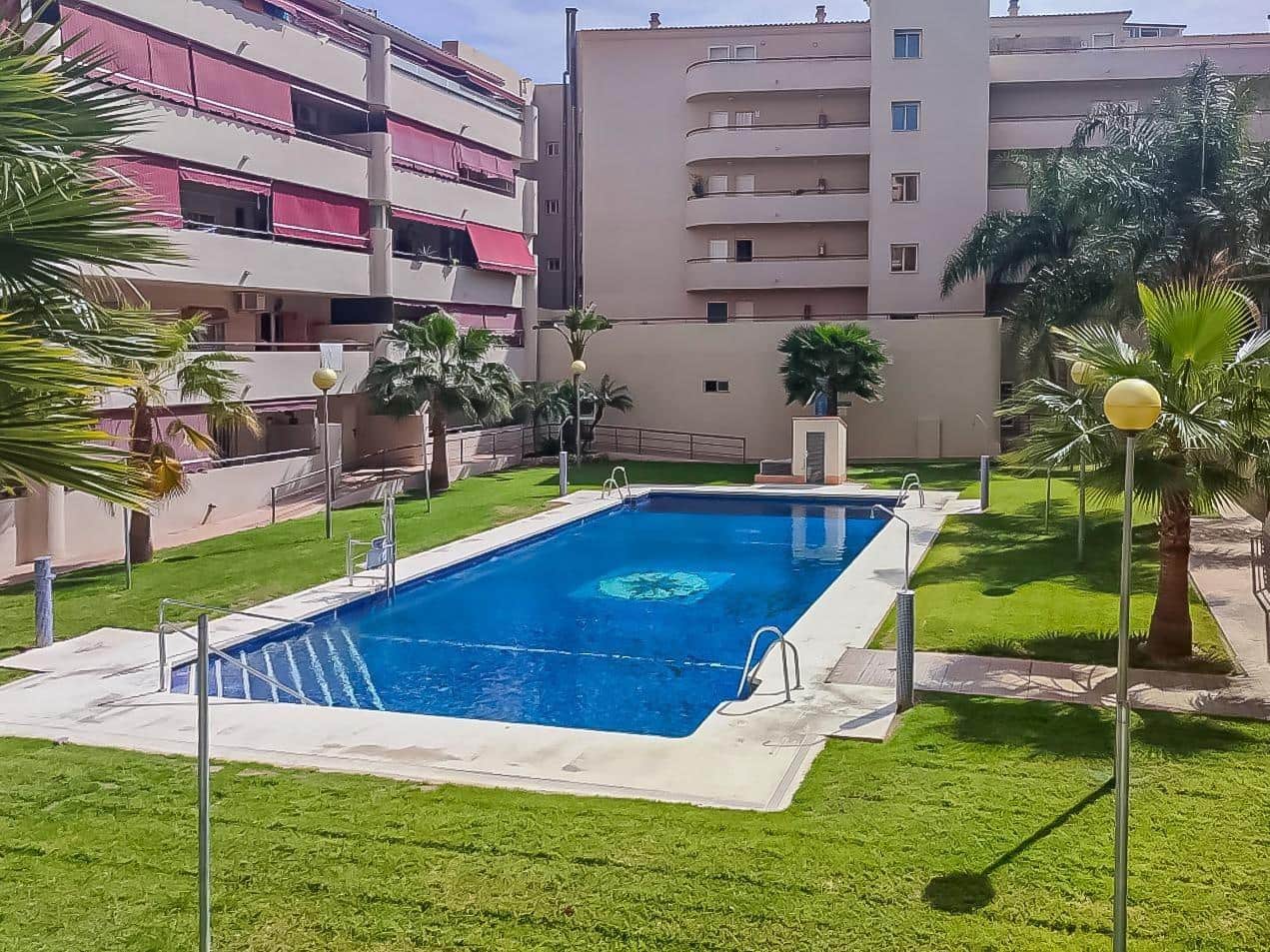 2 bedroom Flat for sale in Las Lagunas de Mijas with pool - € 299,000 (Ref: 9966721)