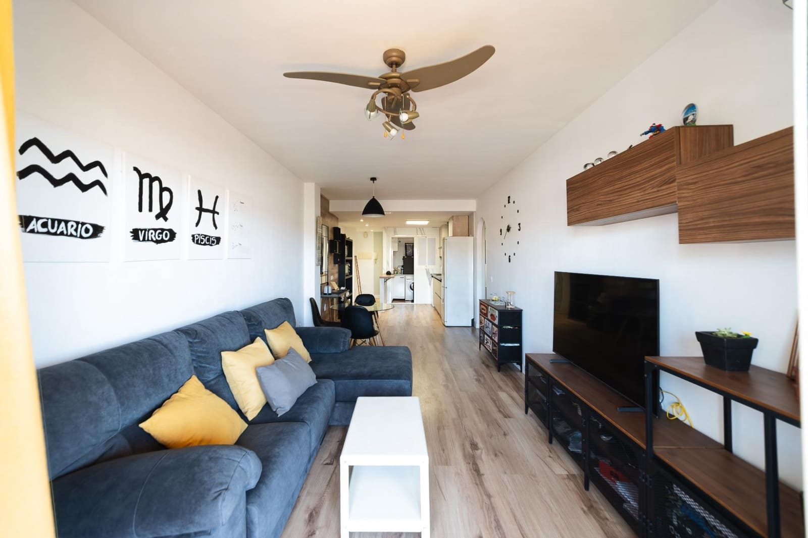 2 bedroom Flat for sale in Las Lagunas de Mijas with pool - € 299,000 (Ref: 9966721)