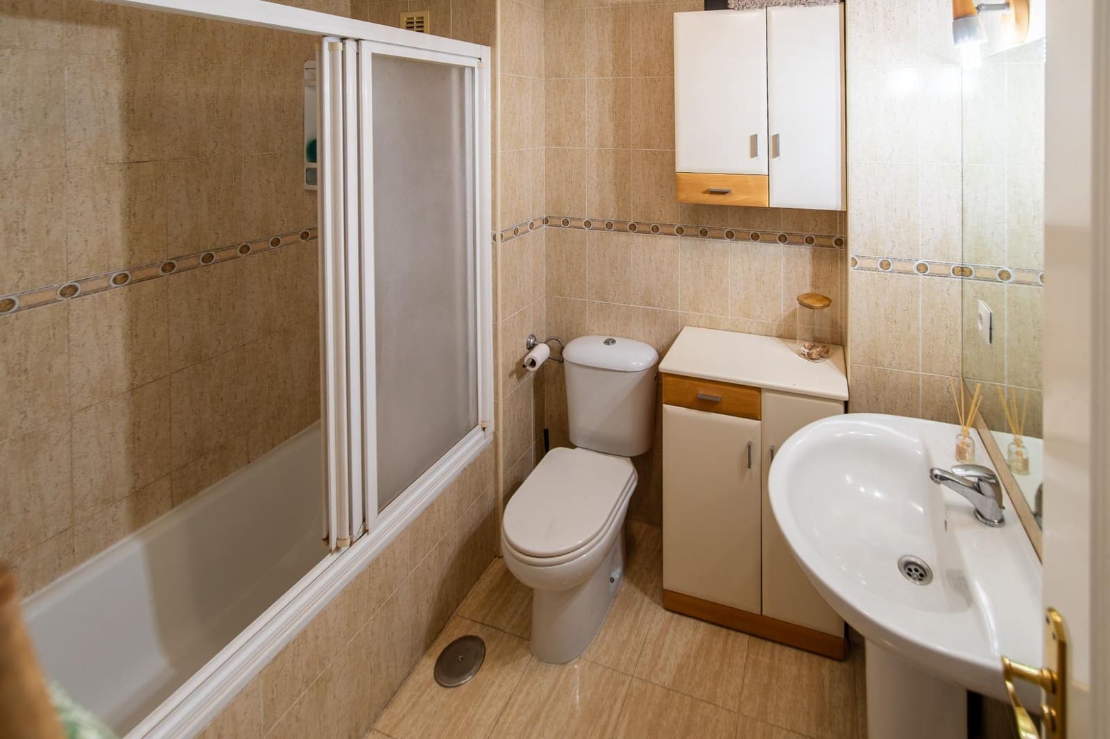 2 bedroom Flat for sale in Las Lagunas de Mijas with pool - € 299,000 (Ref: 9966721)