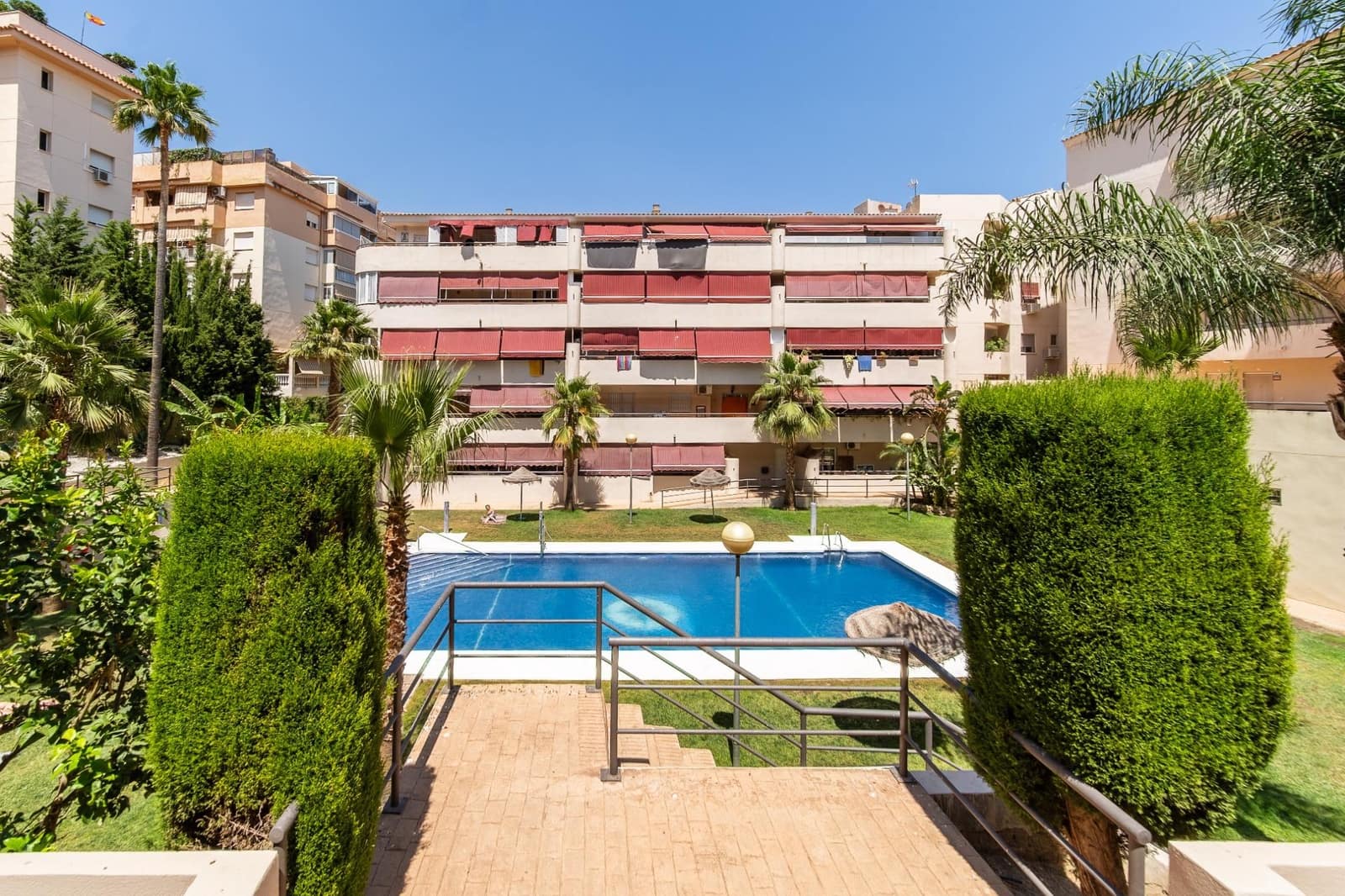 2 bedroom Flat for sale in Las Lagunas de Mijas with pool - € 299,000 (Ref: 9966721)
