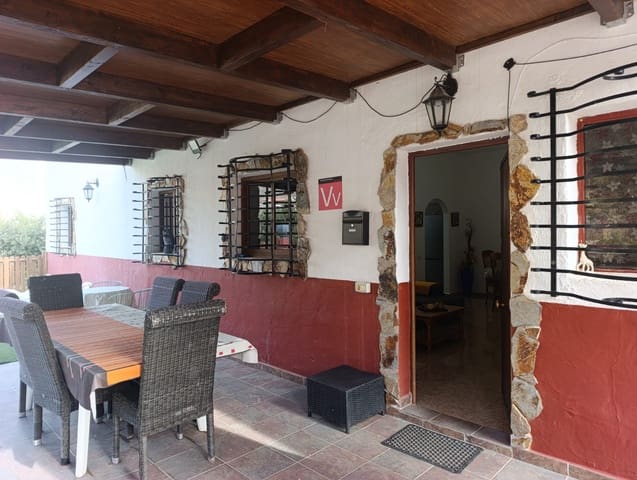 2 makuuhuone Maalaistalo vuokrattavana paikassa San Bartolomé de Tirajana mukana uima-altaan 
autotalli - 800 € (Ref: 10174798)