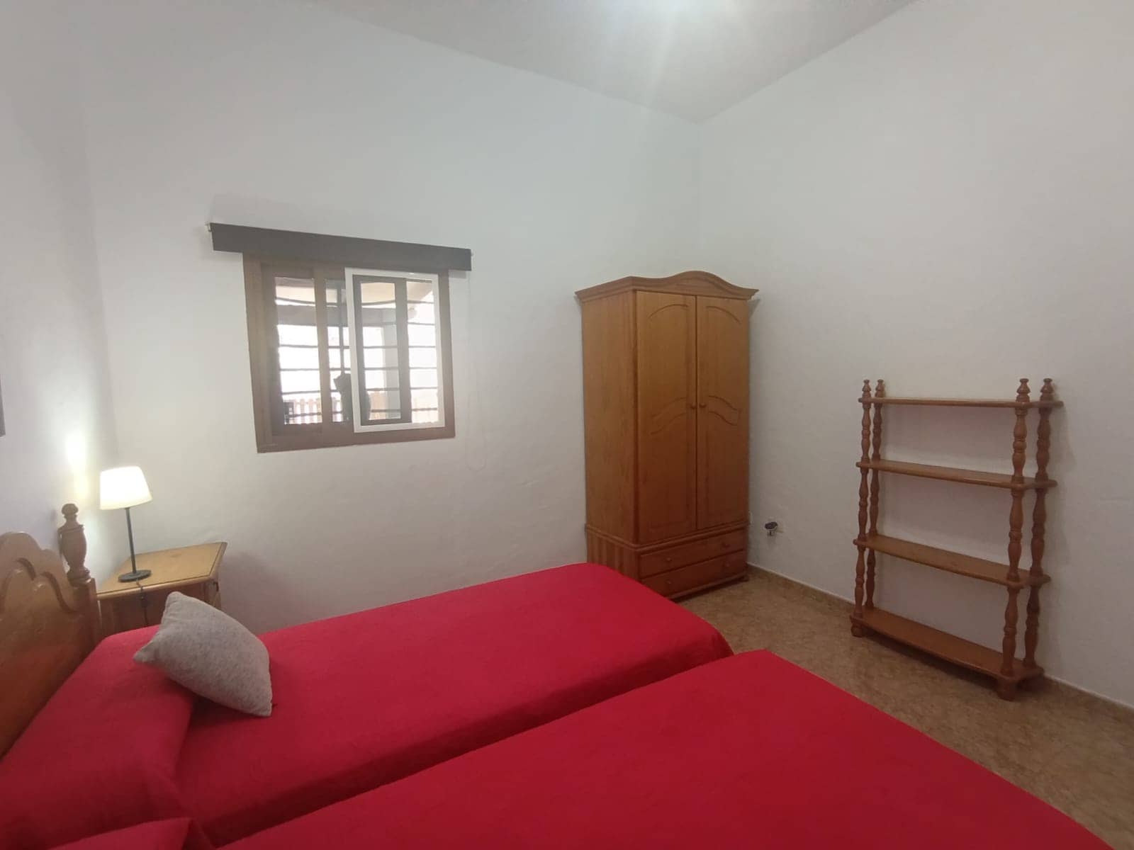 2 makuuhuone Maalaistalo vuokrattavana paikassa San Bartolome de Tirajana mukana uima-altaan 
autotalli - 800 € (Ref: 10174798)