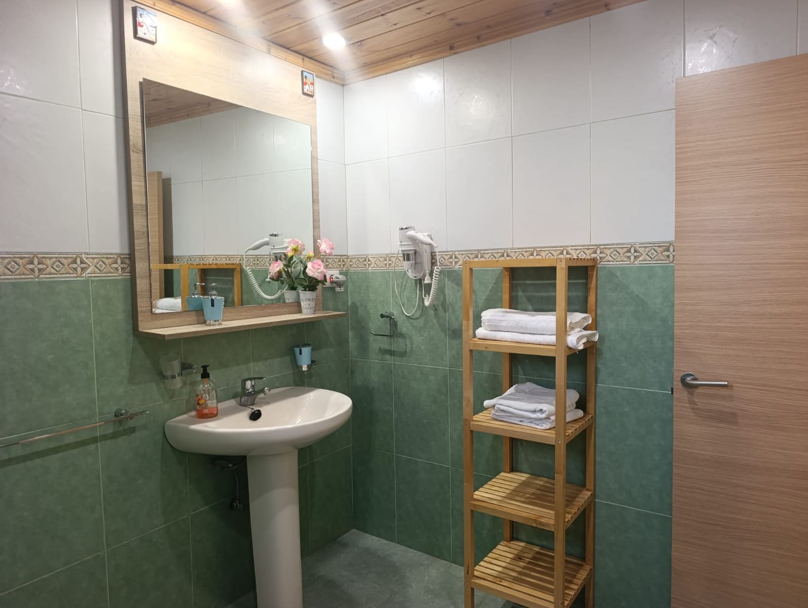 2 makuuhuone Maalaistalo vuokrattavana paikassa San Bartolome de Tirajana mukana uima-altaan 
autotalli - 800 € (Ref: 10174798)