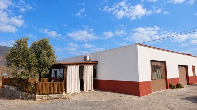 2 makuuhuone Maalaistalo vuokrattavana paikassa San Bartolomé de Tirajana mukana uima-altaan 
autotalli - 800 € (Ref: 10174798)