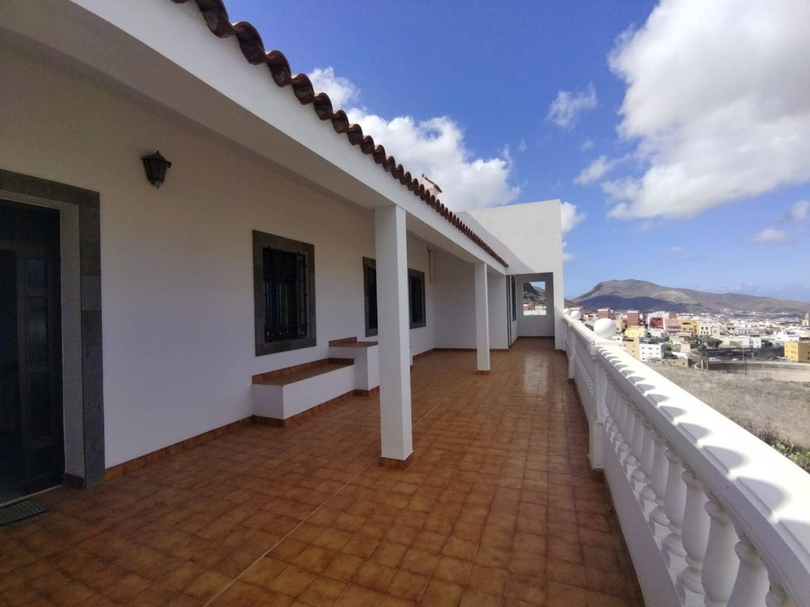 4 soveværelse Villa til salg i Santa Maria de Guia de Gran Canaria med garage - € 439.000 (Ref: 7856301)