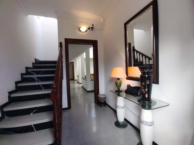 4 chambre Villa/Maison à vendre à Santa María de Guía de Gran Canaria avec garage - 439 000 € (Ref: 7856301)