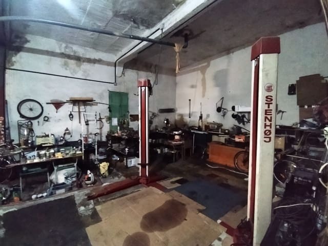 2 slaapkamer Huis te koop in San Bartolomé de Tirajana met garage - € 145.000 (Ref: 8484966)