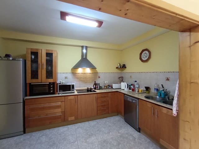 3 quarto Quinta/Casa Rural para arrendar em Santa Lucía de Tirajana com garagem - 800 € (Ref: 8916434)