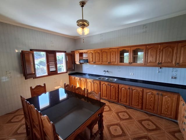 4 soveværelse Finca/Landehus til salg i Moya med garage - € 525.000 (Ref: 9148788)