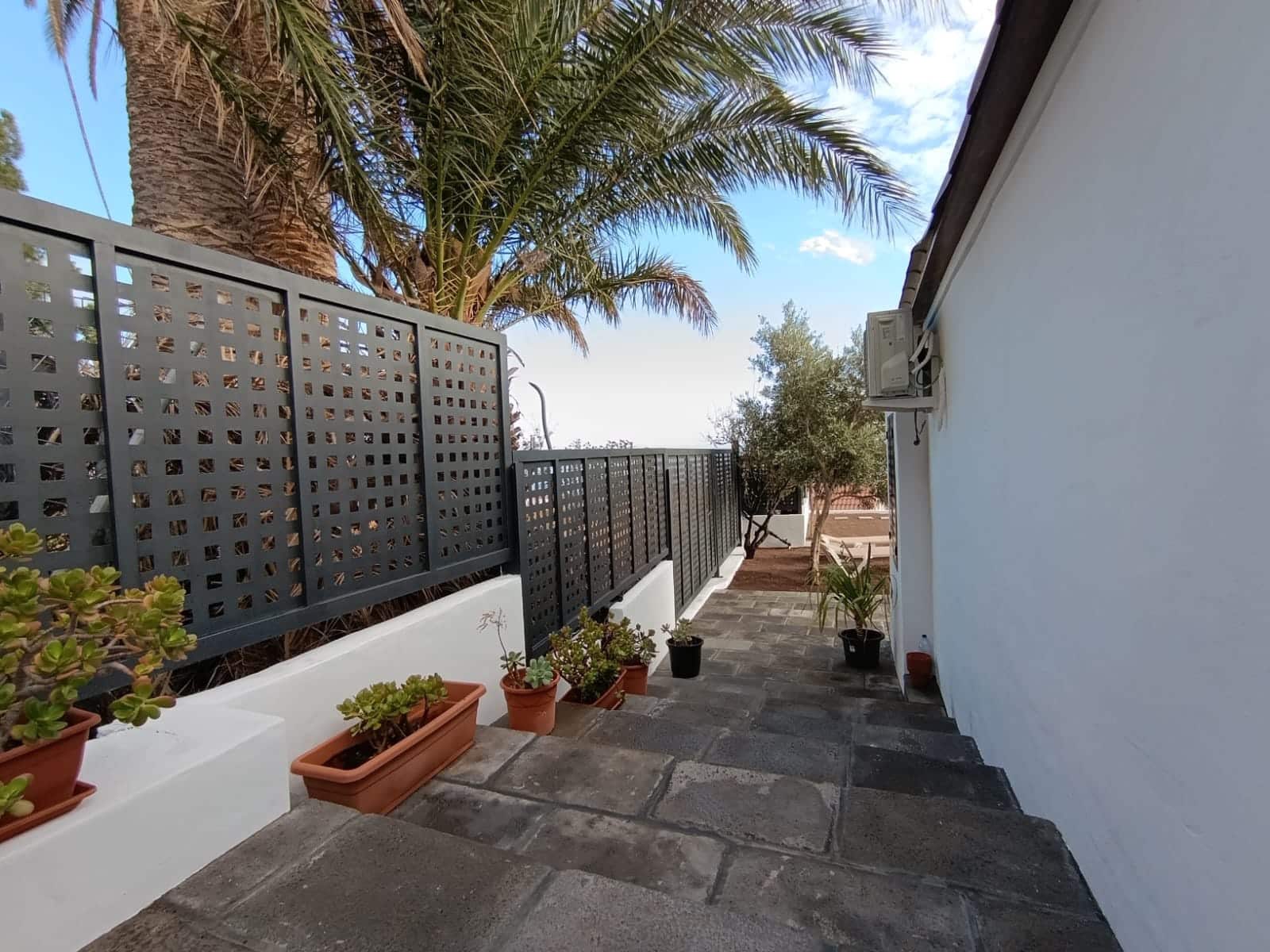 1 bedroom Finca/Country House for rent in San Bartolome de Tirajana - € 850 (Ref: 9215738)