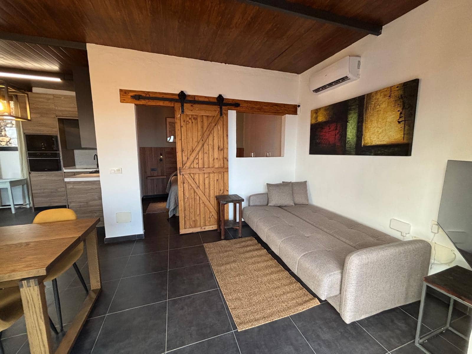 1 bedroom Finca/Country House for rent in San Bartolome de Tirajana - € 850 (Ref: 9215738)
