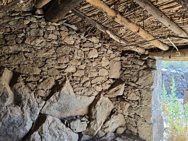 Ruïne te koop in San Bartolomé de Tirajana - € 69.000 (Ref: 9248419)