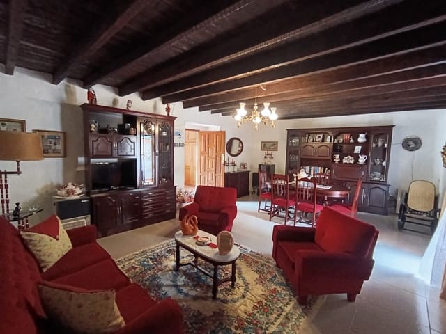 4 bedroom Finca/Country House for sale in Vega de San Mateo with pool garage - € 448,000 (Ref: 9270401)