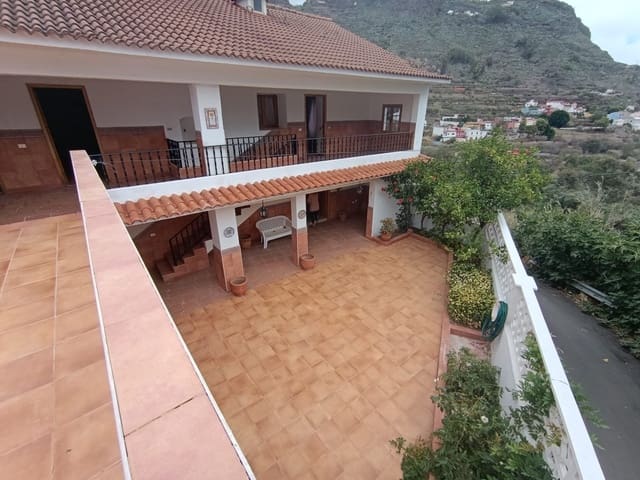 4 bedroom Finca/Country House for sale in Vega de San Mateo with pool garage - € 448,000 (Ref: 9270401)