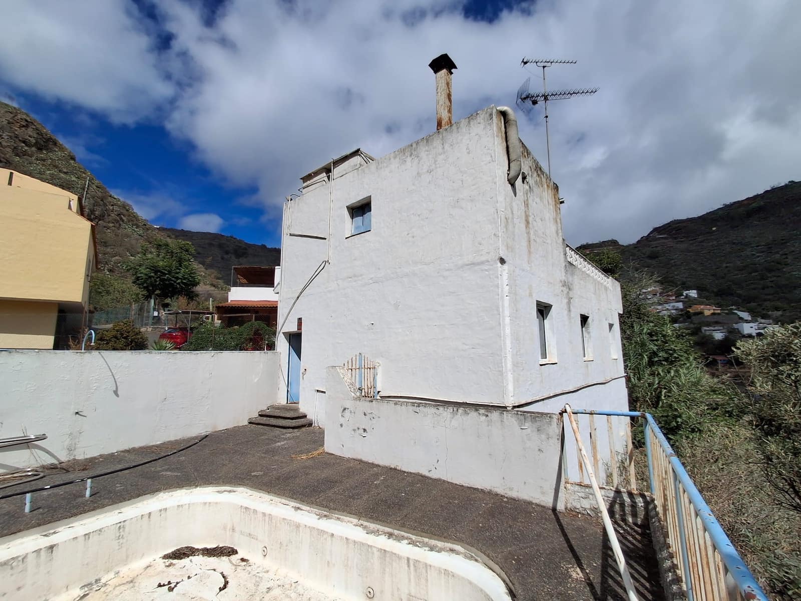 4 bedroom Finca/Country House for sale in Vega de San Mateo with pool garage - € 448,000 (Ref: 9270401)