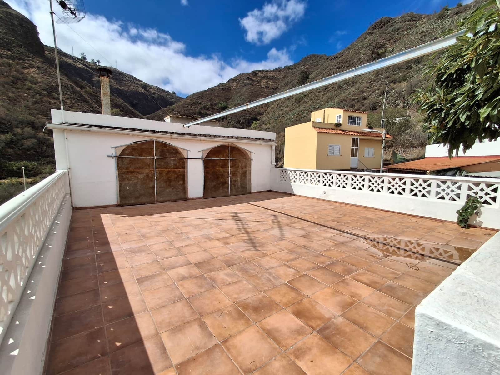 4 bedroom Finca/Country House for sale in Vega de San Mateo with pool garage - € 448,000 (Ref: 9270401)