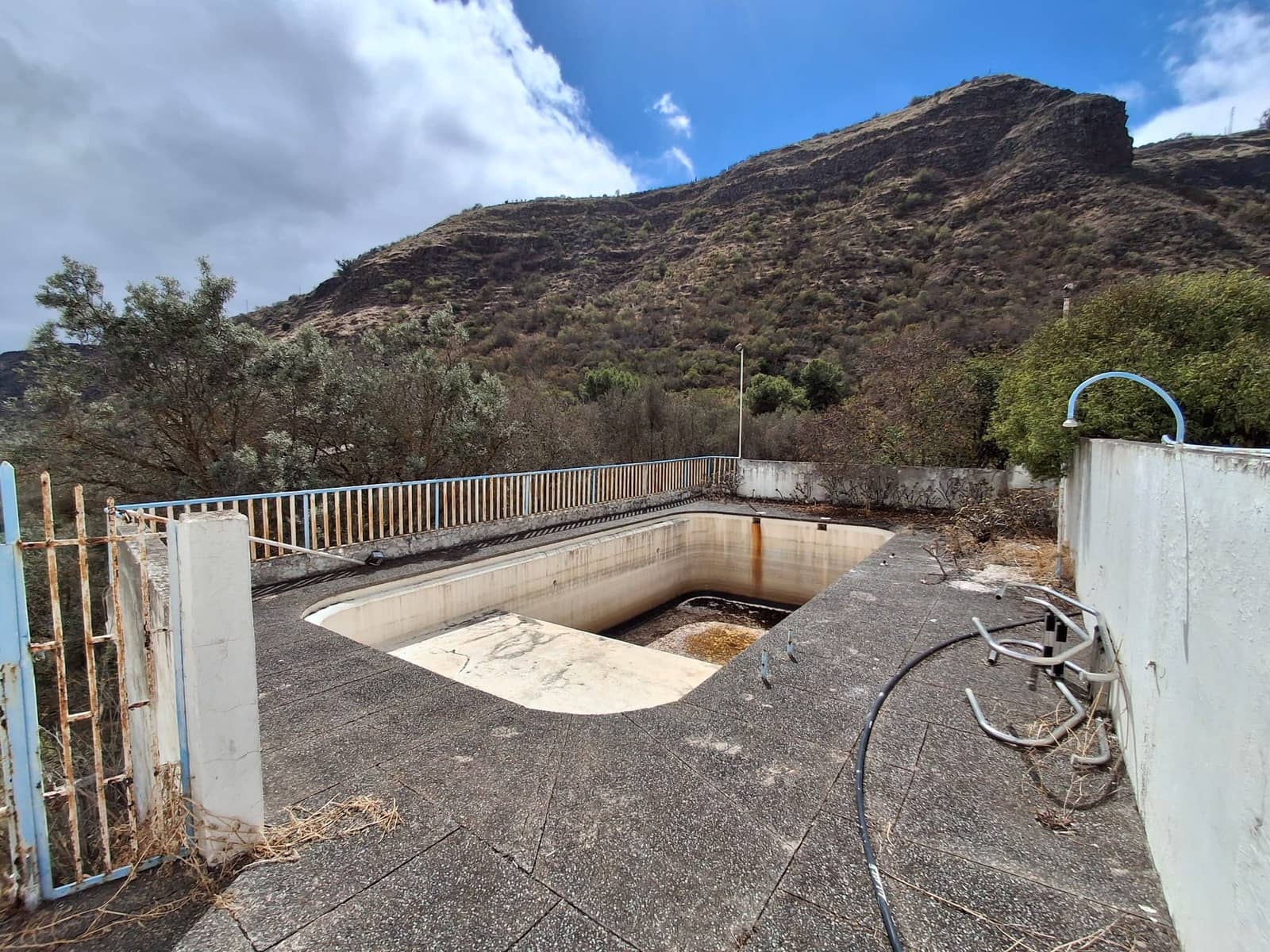 4 bedroom Finca/Country House for sale in Vega de San Mateo with pool garage - € 448,000 (Ref: 9270401)