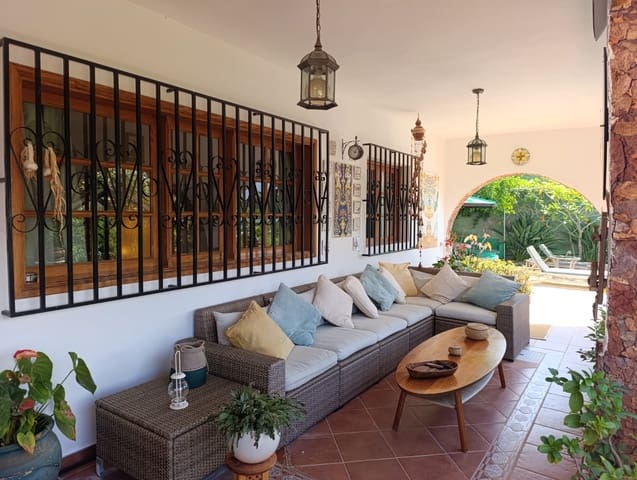 4 soverom Finca/Herregård til salgs i Santa Lucía de Tirajana med svømmebasseng garasje - € 575 000 (Ref: 9308997)