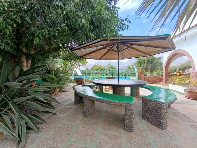 4 soverom Finca/Herregård til salgs i Santa Lucía de Tirajana med svømmebasseng garasje - € 575 000 (Ref: 9308997)