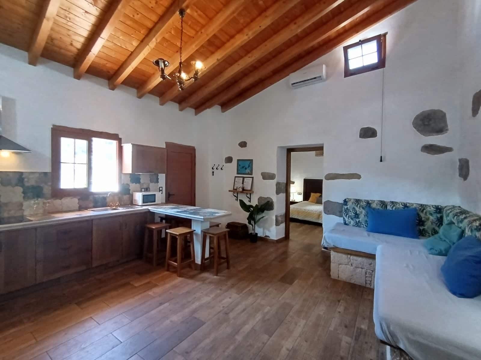 2 makuuhuone Maalaistalo vuokrattavana paikassa San Bartolome de Tirajana mukana uima-altaan - 1 100 € (Ref: 9402545)