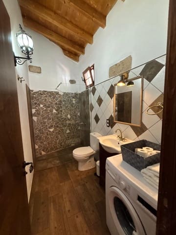 2 bedroom Finca/Country House for rent in San Bartolomé de Tirajana with pool - € 1,100 (Ref: 9402545)