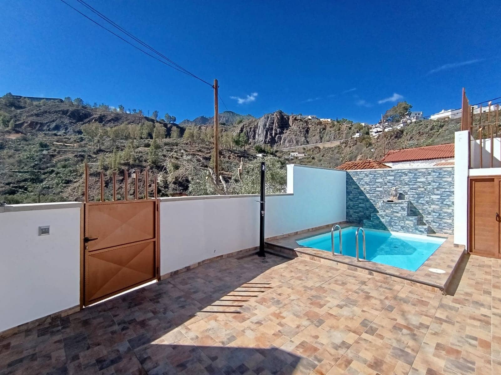 2 makuuhuone Maalaistalo vuokrattavana paikassa San Bartolome de Tirajana mukana uima-altaan - 1 100 € (Ref: 9402545)