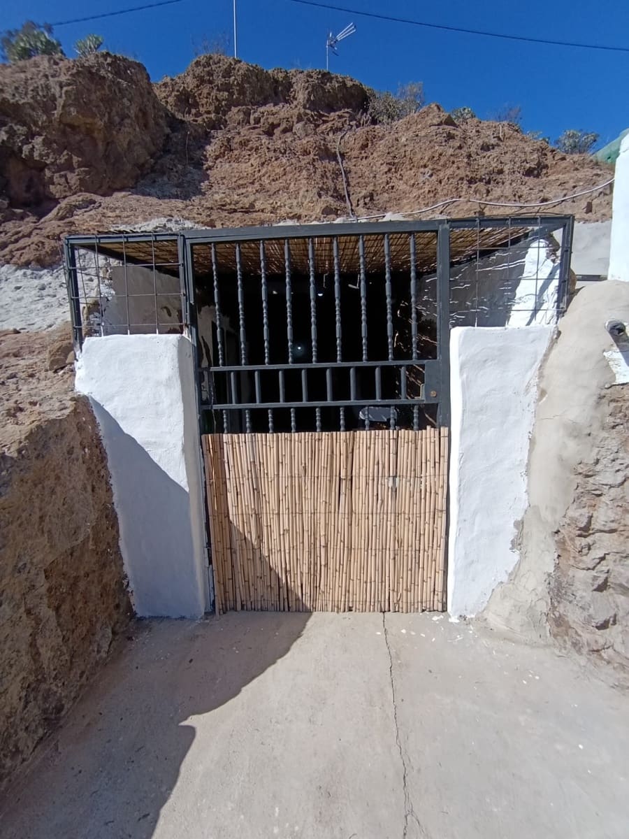 1 slaapkamer Grotwoning te koop in San Bartolome de Tirajana - € 72.000 (Ref: 9424212)