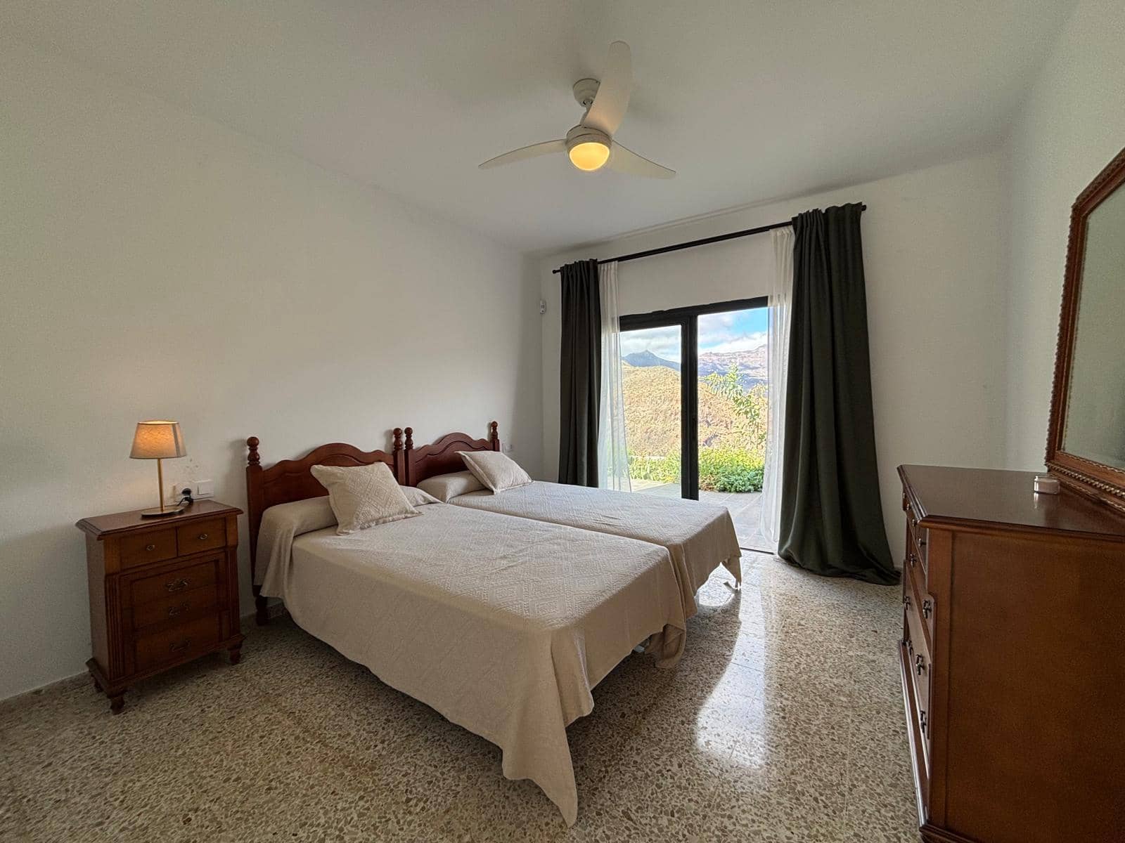 Finca/Casa Rural de 2 habitaciones en Santa Lucía de Tirajana en alquiler - 690 € (Ref: 9443029)