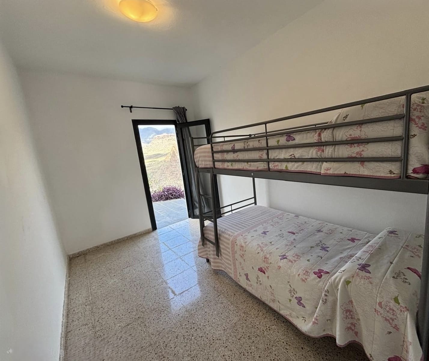 Finca/Casa Rural de 2 habitaciones en Santa Lucía de Tirajana en alquiler - 690 € (Ref: 9443029)