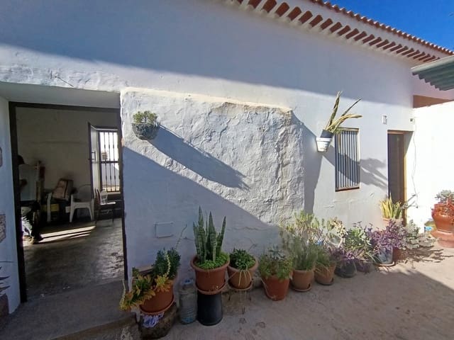 3 slaapkamer Finca/Landhuis te koop in Santa Lucía de Tirajana - € 219.000 (Ref: 9449896)