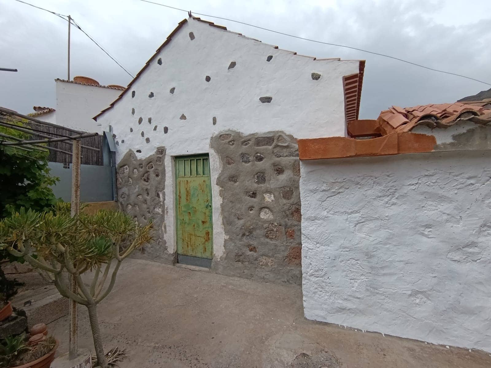 3 bedroom Finca/Country House for sale in Santa Lucia de Tirajana - € 219,000 (Ref: 9449896)