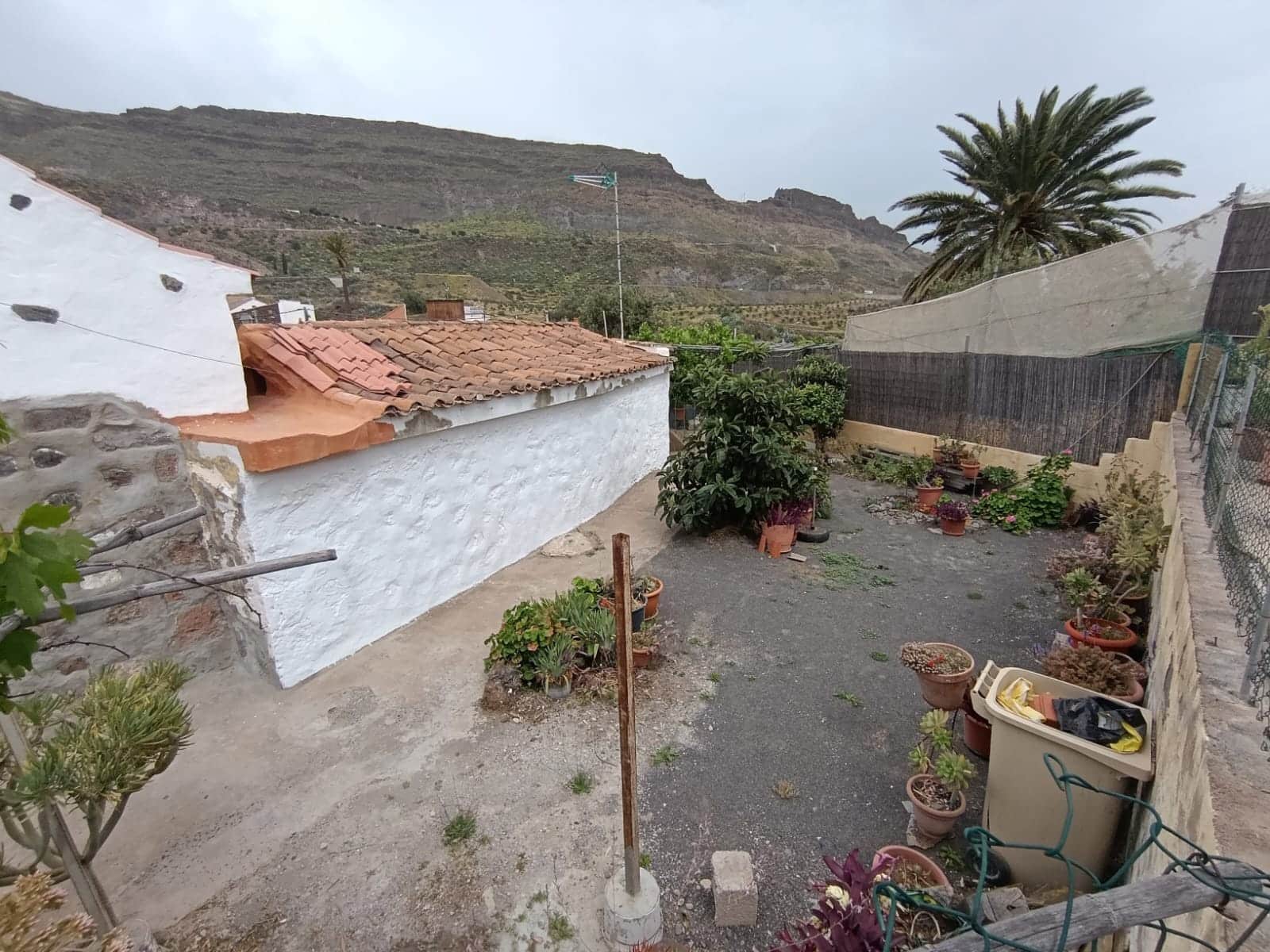 3 bedroom Finca/Country House for sale in Santa Lucia de Tirajana - € 219,000 (Ref: 9449896)