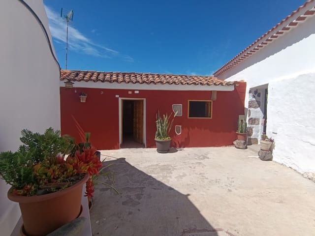 3 makuuhuone Maalaistalo myytävänä paikassa Santa Lucía de Tirajana - 219 000 € (Ref: 9449896)
