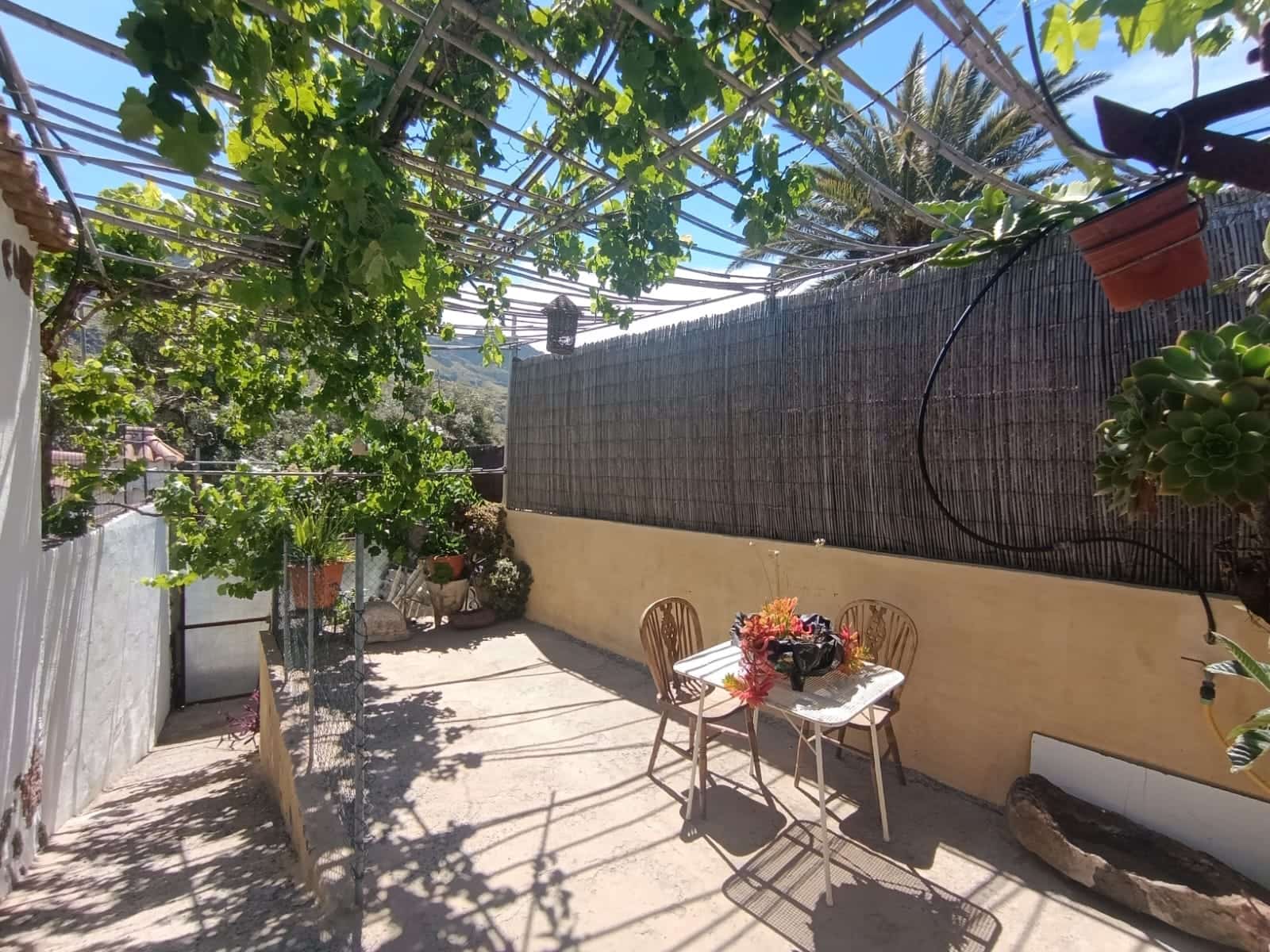 3 bedroom Finca/Country House for sale in Santa Lucia de Tirajana - € 219,000 (Ref: 9449896)