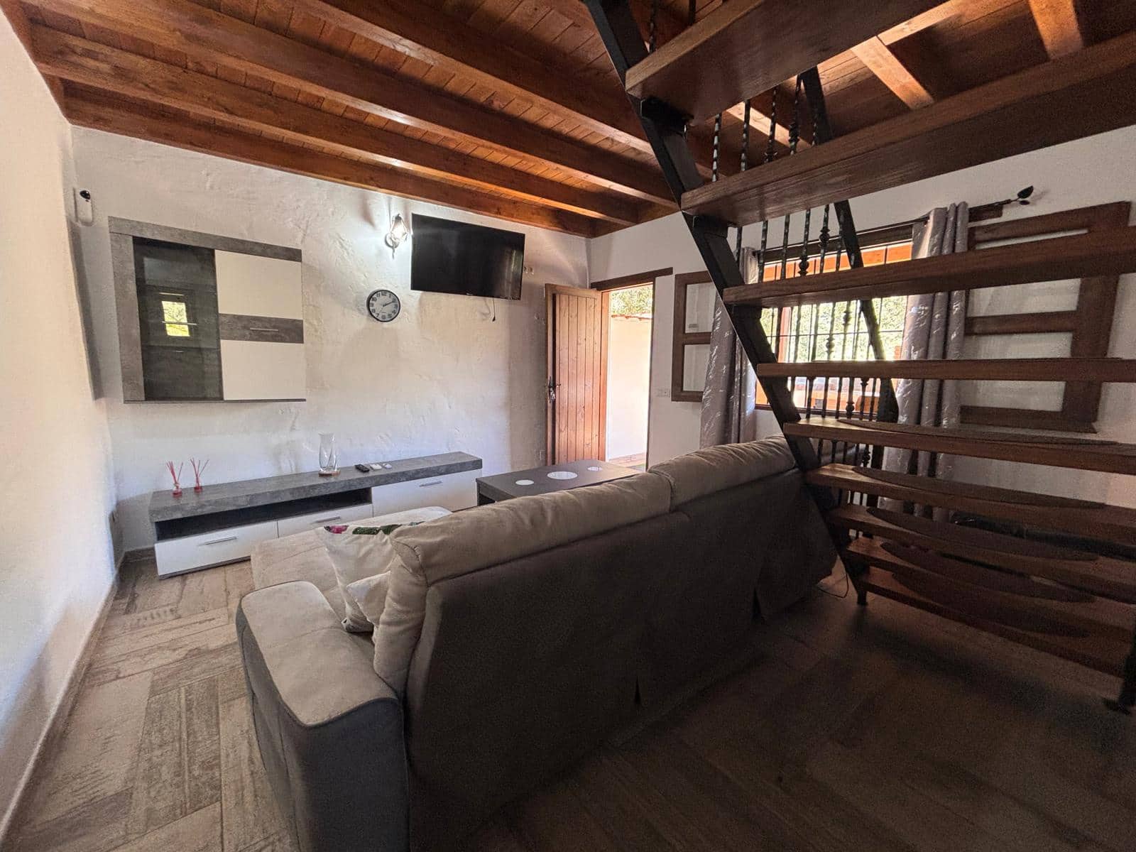 1 bedroom Finca/Country House for rent in Santa Lucia de Tirajana - € 750 (Ref: 9591342)