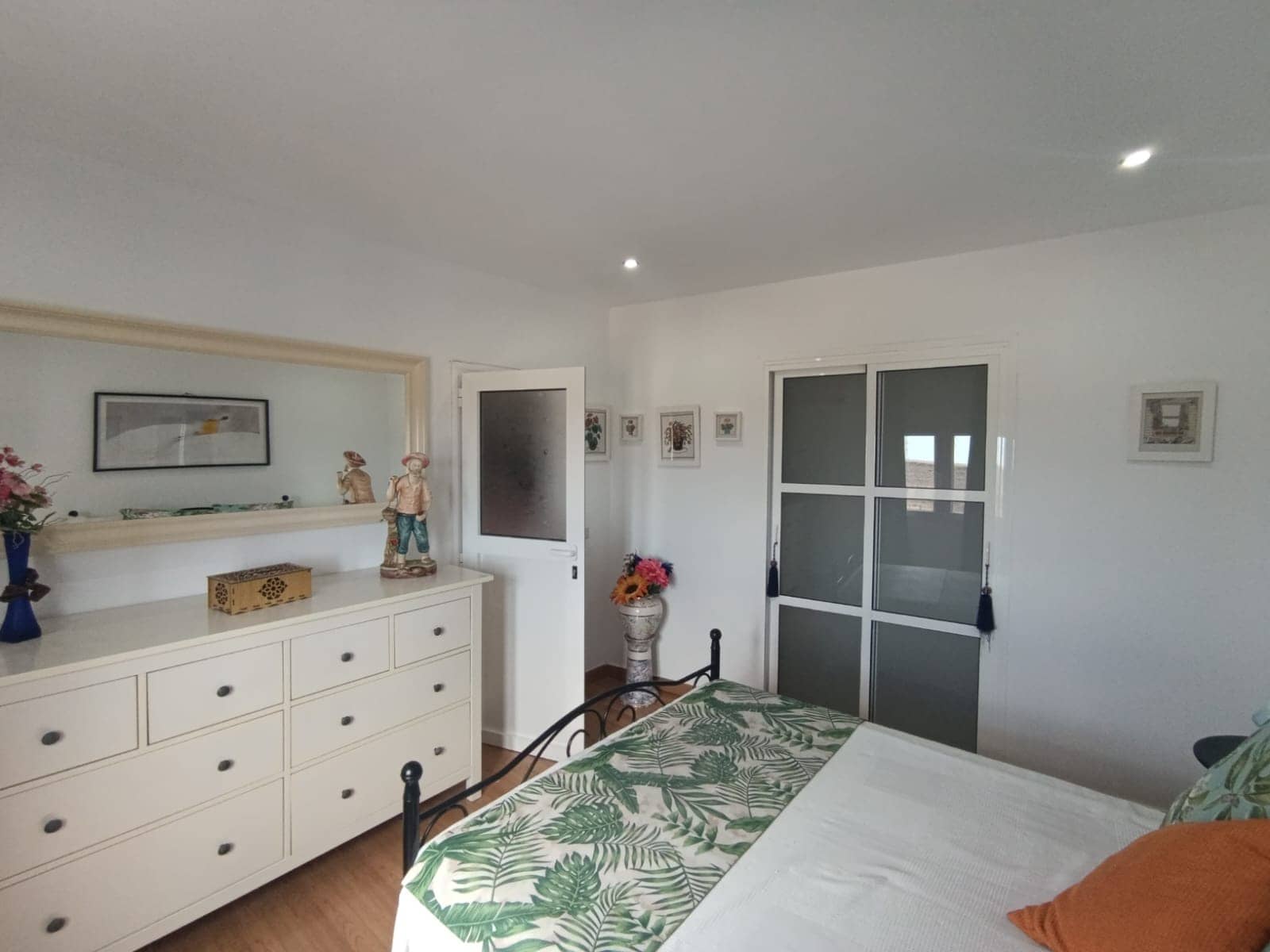 1 bedroom Terraced Villa for rent in Vecindario - € 800 (Ref: 9643652)