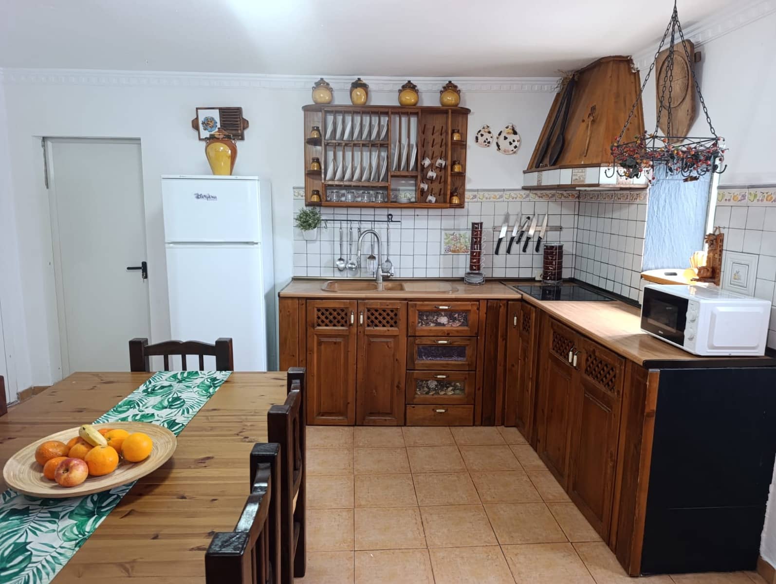 1 bedroom Terraced Villa for rent in Vecindario - € 800 (Ref: 9643652)