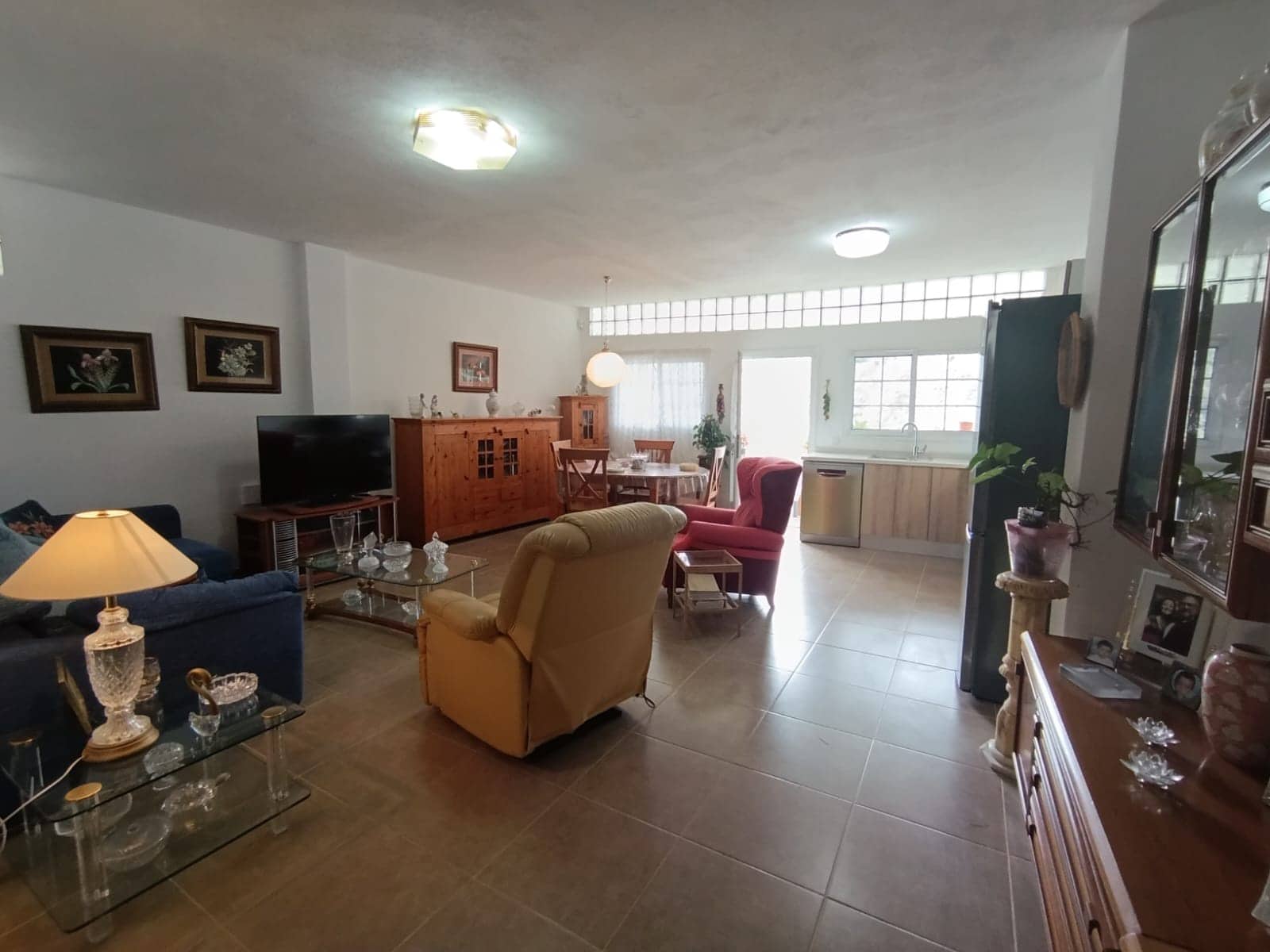 2 bedroom Flat for rent in Firgas with garage - € 1,200 (Ref: 9660791)