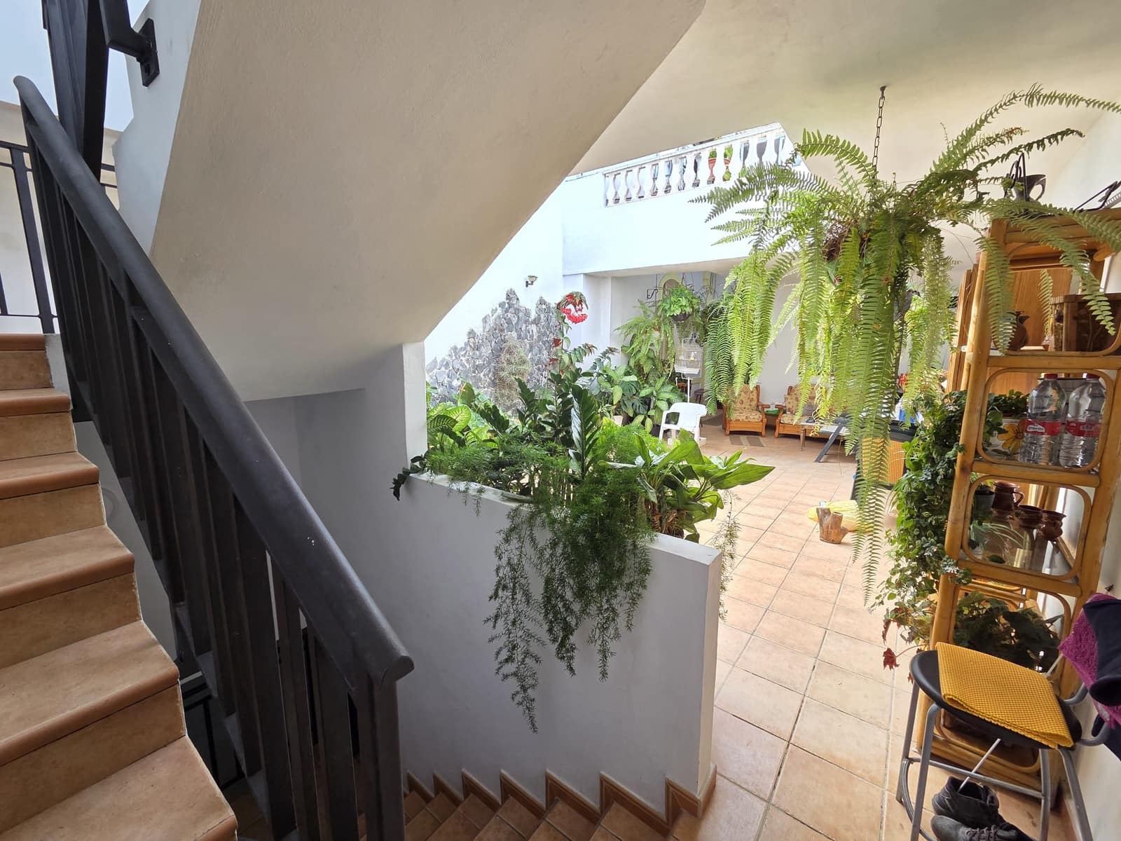 2 bedroom Flat for rent in Firgas with garage - € 1,200 (Ref: 9660791)