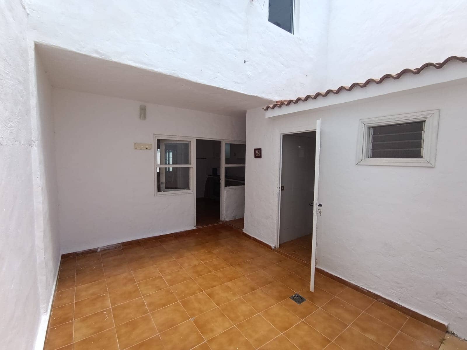 3 quarto Moradia em Banda para venda em Santa Lucia de Tirajana - 140 000 € (Ref: 9803853)