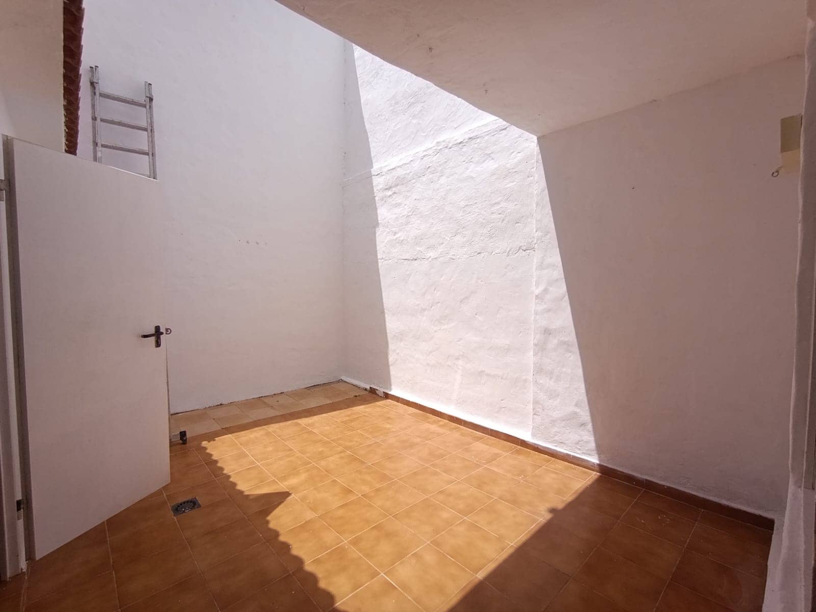 3 quarto Moradia em Banda para venda em Santa Lucia de Tirajana - 140 000 € (Ref: 9803853)