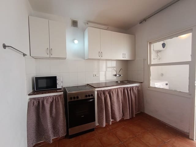 3 quarto Moradia em Banda para venda em Santa Lucía de Tirajana - 140 000 € (Ref: 9803853)