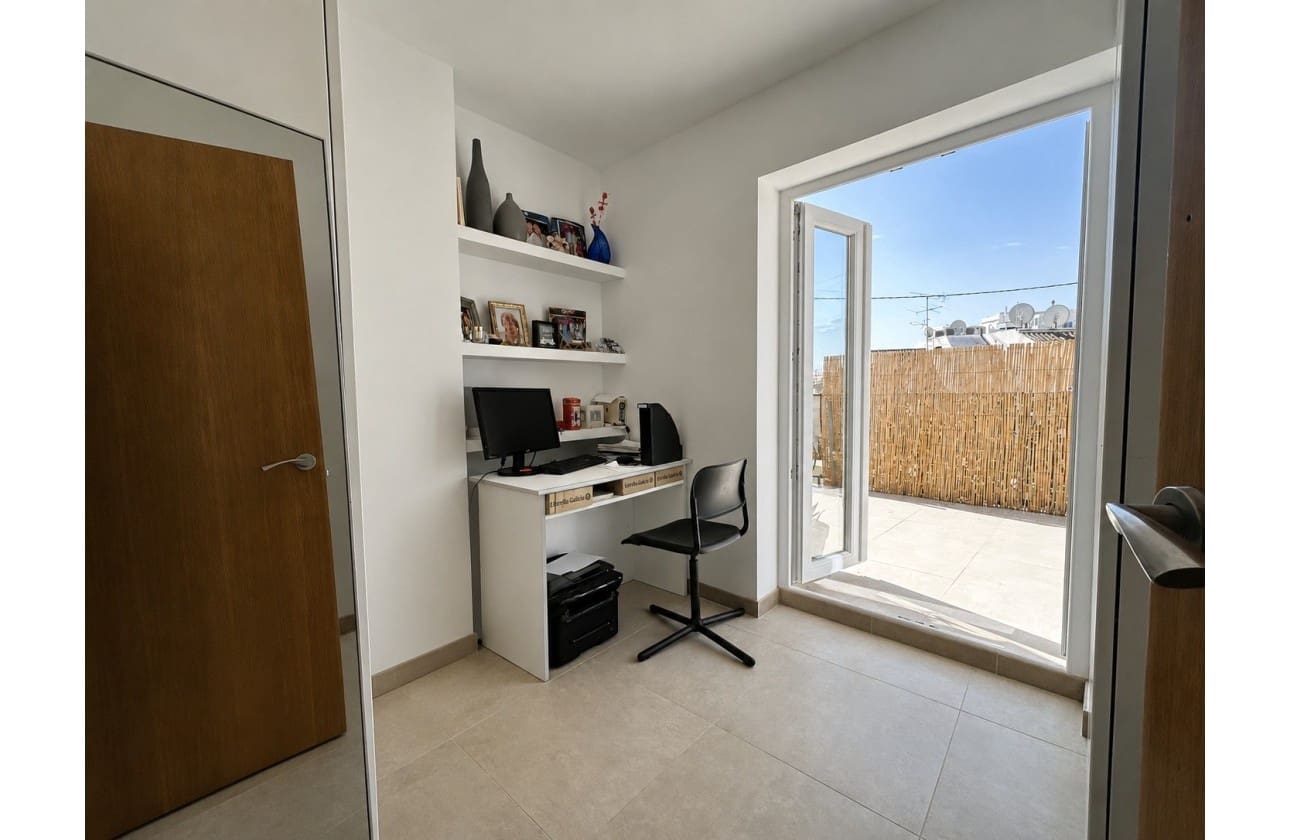 4 sovrum Takvåning till salu i Benidorm - 495 000 € (Ref: 10010092)