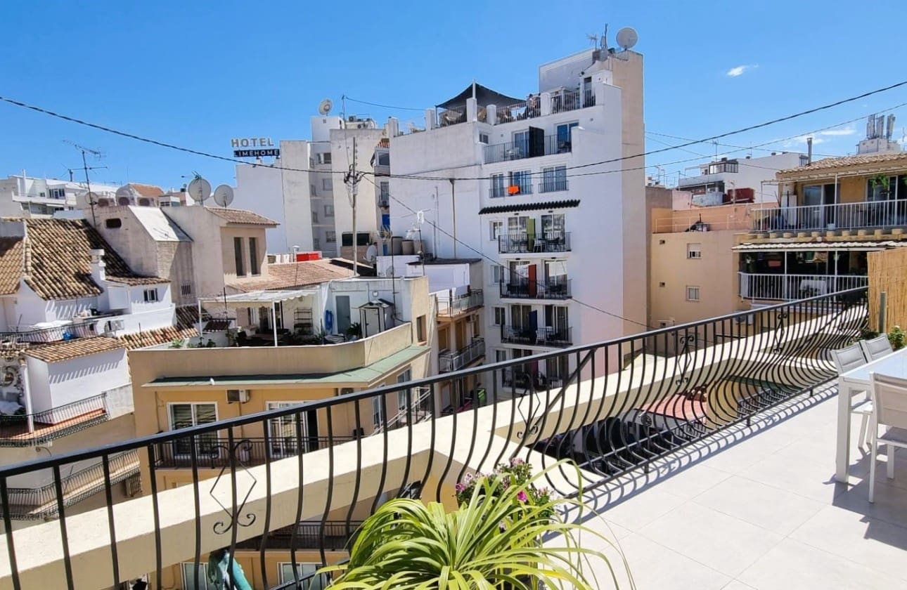 4 sovrum Takvåning till salu i Benidorm - 495 000 € (Ref: 10010092)