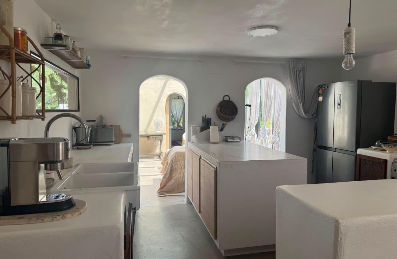 4 sypialnia Willa na sprzedaż w Lliria z basenem - 650 000 € (Ref: 10023460)
