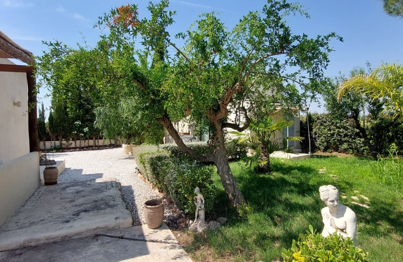 4 sypialnia Willa na sprzedaż w Lliria z basenem - 650 000 € (Ref: 10023460)