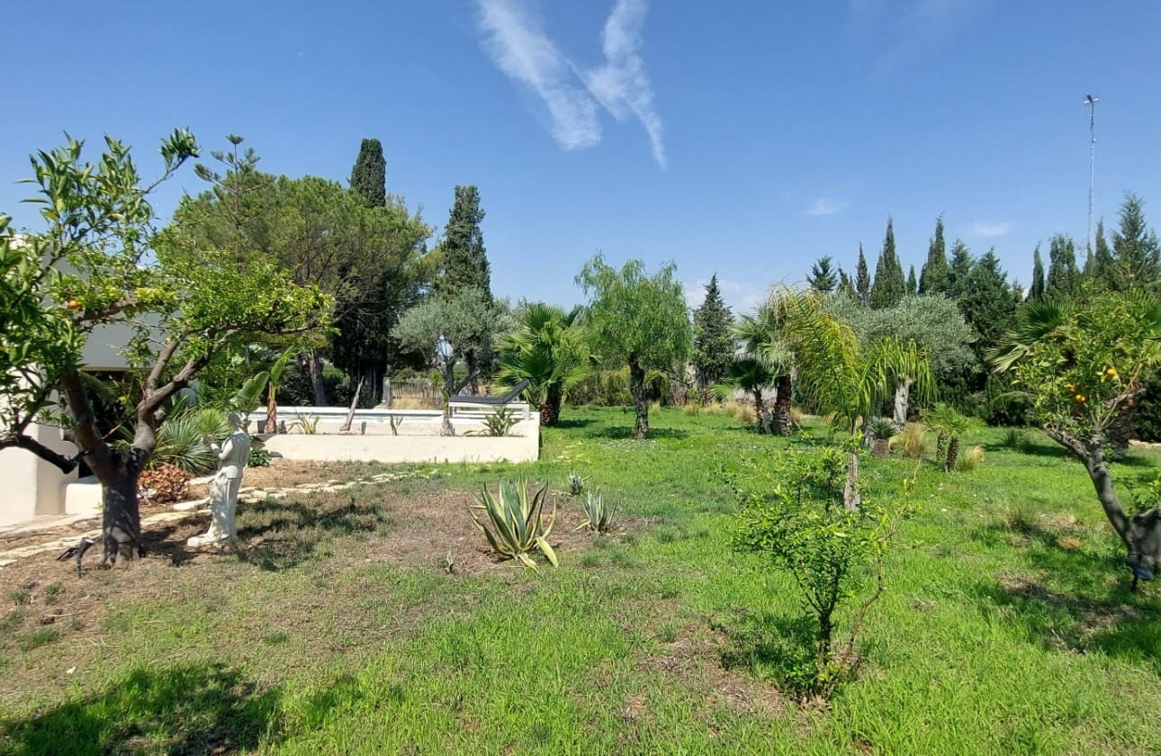 4 sypialnia Willa na sprzedaż w Lliria z basenem - 650 000 € (Ref: 10023460)