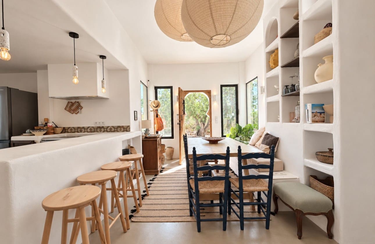 Chalet de 4 habitaciones en Llíria en venta con piscina - 650.000 € (Ref: 10023460)